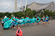 Start 2. Gruppe b2run 2016 (©Foto: MartiN Schmitz)